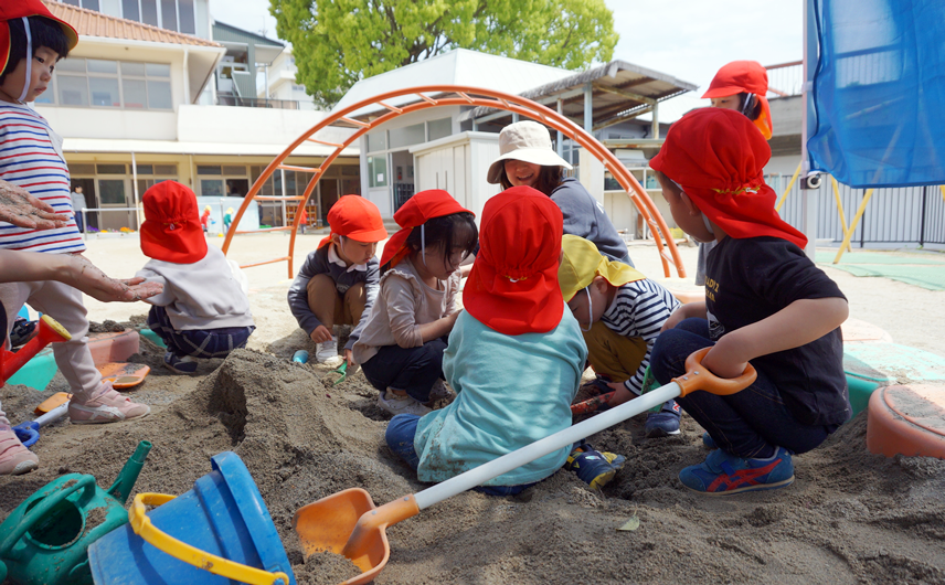 順次登園・自由遊び